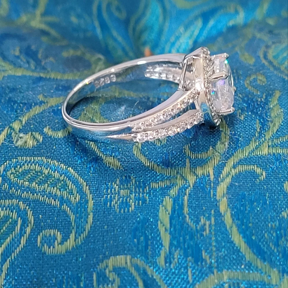 S925 2 CT Zircon Ring - Picture 5 of 5